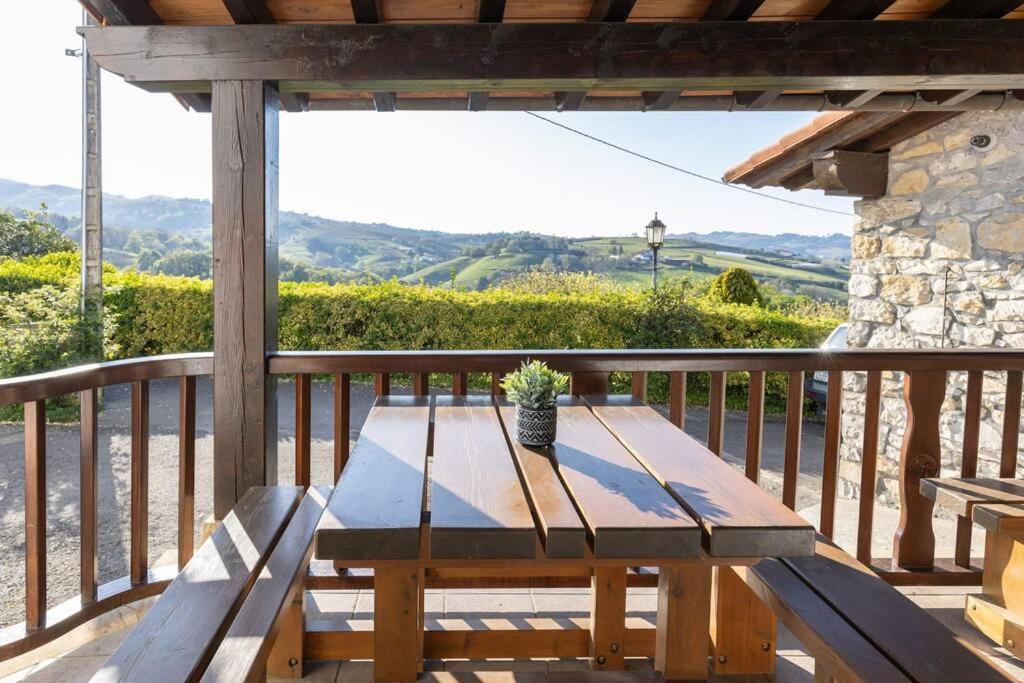 Perratzu Landarbide-Ideal Parejas Aia Exterior photo